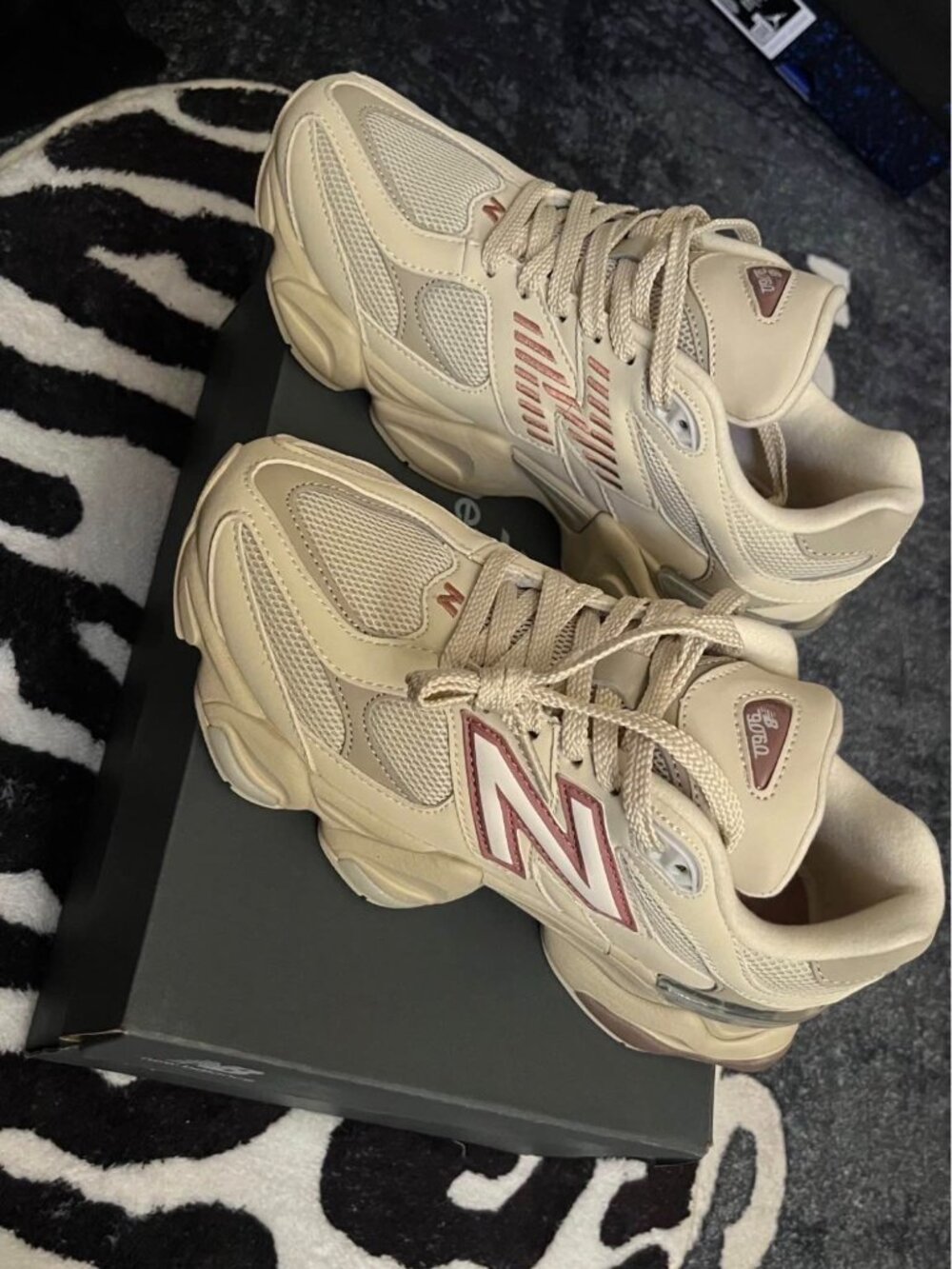 NEW BALANCE ALMOND - Picture 2 of 3